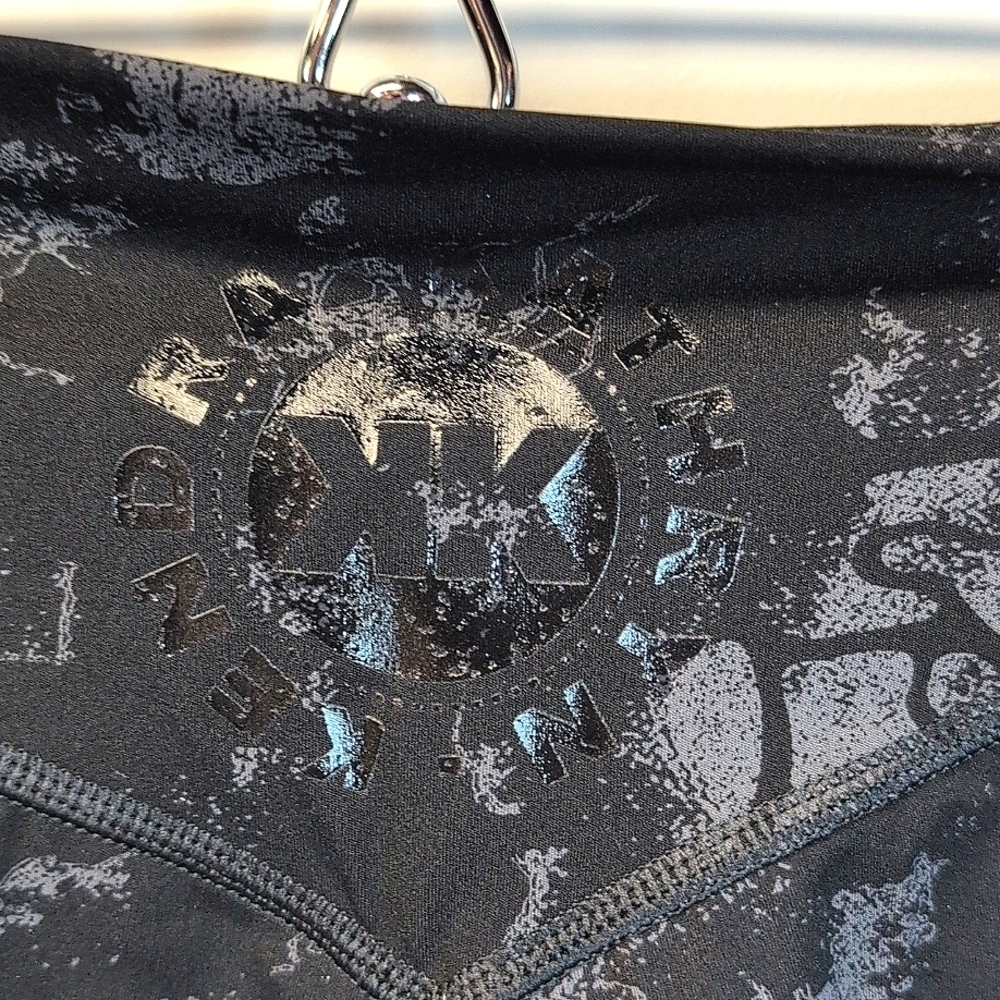 Gymshark X KK Fit collection Black Camo 7/8 Leggings size Small EUC - Picture 4 of 7
